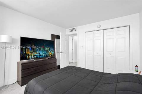 2016 Bay Dr 808, Miami Beach FL - photo 11 of 32