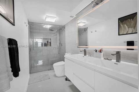 2016 Bay Dr 808, Miami Beach FL - photo 12 of 32