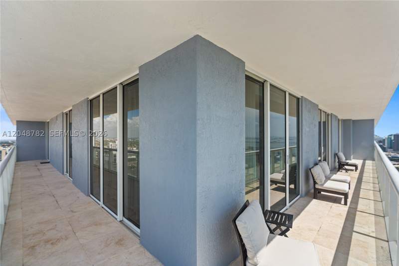 3 bedroom Condominium at 50 Biscayne Blvd 5210, 50 Biscayne, Miami — photo 3