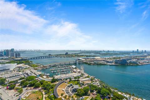 50 Biscayne Blvd 5210, Miami FL - photo 7 of 51