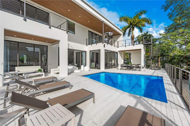 6 bedroom SingleFamilyResidence at 1276 NE 93rd St, Bay Lure, Miami Shores — photo 2