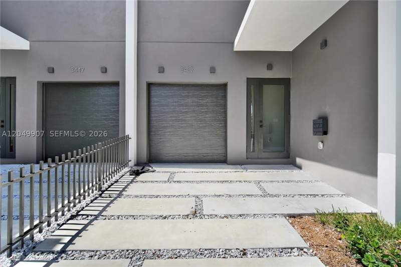 3 bedroom Condominium at 3437 SW 29th St 3437, Overbrook Park, Miami — photo 3