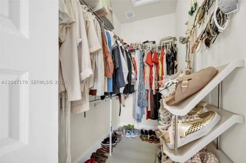 8045 NW 104th Ave 32, Doral FL - photo 14 of 35