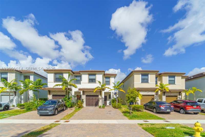 3 bedroom Townhouse at 25500 SW 108th Ave, Allapattah Gdns, Homestead — photo 1