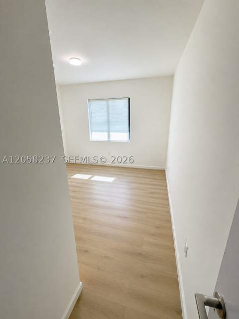 552 NW 7th St 6, Florida City FL - photo 14 of 24