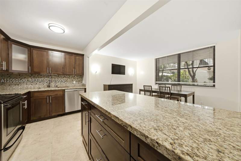 3 bedroom Condominium at 3440 NE 192nd St 1P-A, Southview At Aventura Con, Aventura — photo 4