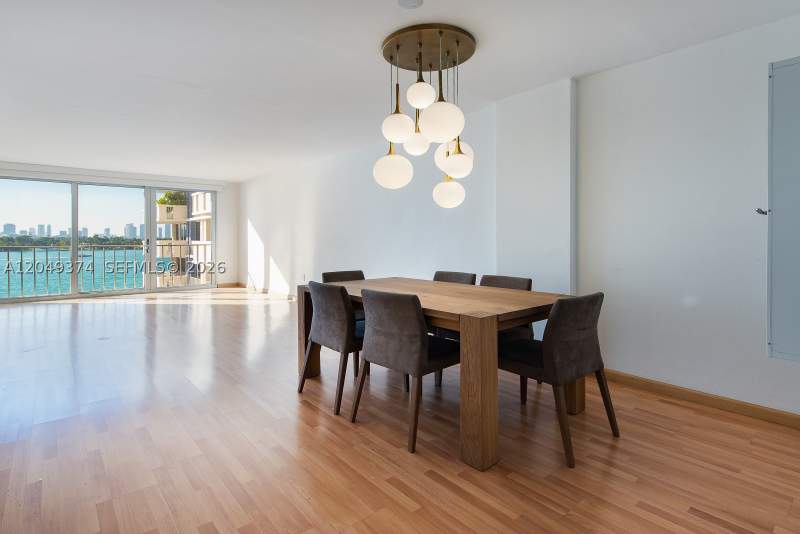 1 bedroom Condominium at 800 West Ave 631, South Bay Club Condo, Miami Beach — photo 2
