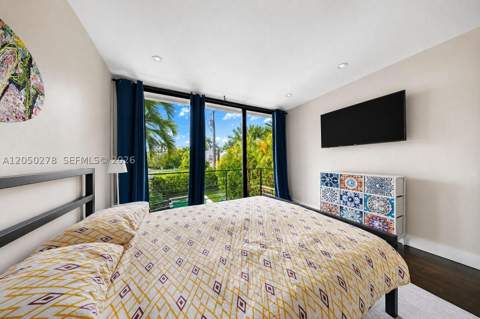 1548 Biarritz Dr, Miami Beach FL - photo 18 of 38
