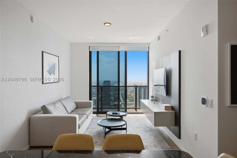 1 bedroom Condominium at 398 NE 5th St 4719, Map Of Miami Dade Co. FL., Miami — photo 1