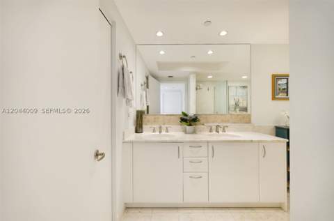 1331 Brickell Bay Dr 904, Miami FL - photo 12 of 34