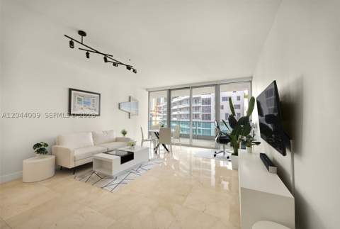 1331 Brickell Bay Dr 904, Miami FL - photo 16 of 34