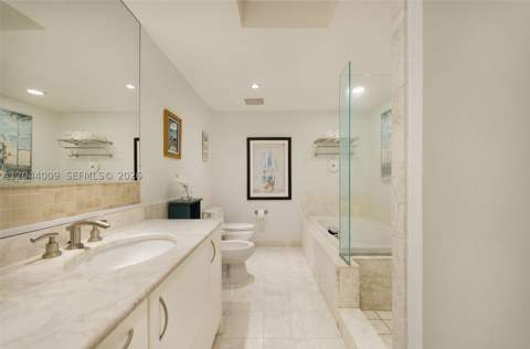 1331 Brickell Bay Dr 904, Miami FL - photo 9 of 34