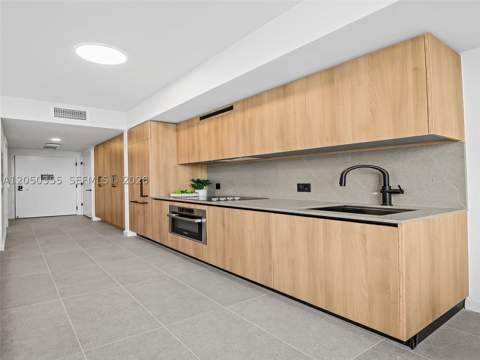 121 NE 5th St 3704, Miami FL - photo 6 of 58