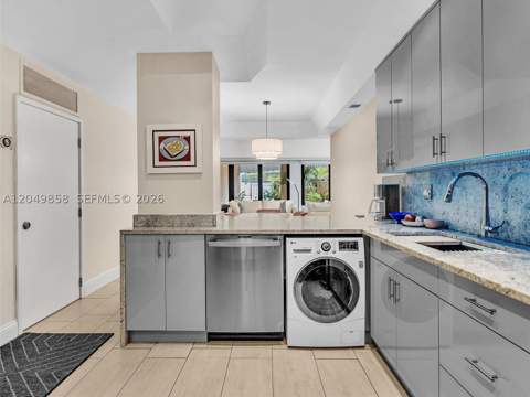 2901 S Bayshore Dr 1G, Miami FL - photo 13 of 40