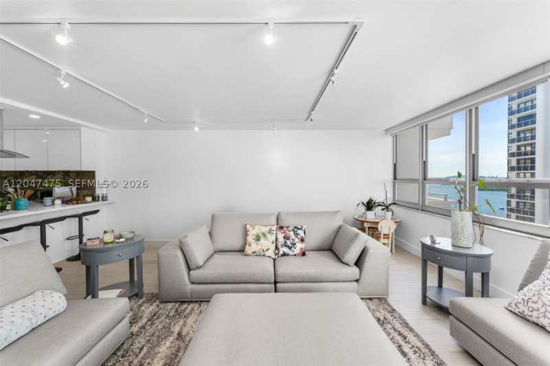 1 bedroom Condominium at 11 Island Ave 1009, Costa Brava Condo, Miami Beach — photo 1