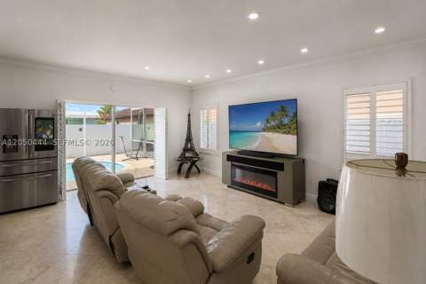 16075 SW 149th Ter, Miami FL - photo 14 of 45