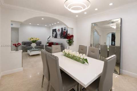 16075 SW 149th Ter, Miami FL - photo 15 of 45