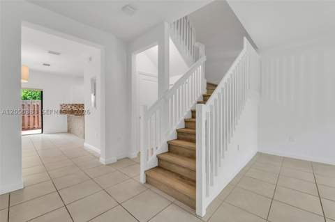 582 NE 207th St, Miami FL - photo 7 of 30