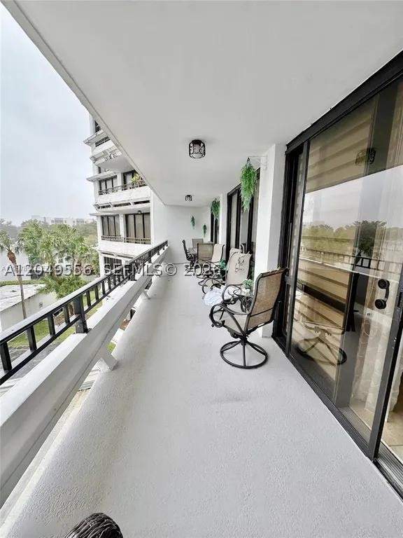 2 bedroom Condominium at 13953 Kendale Lakes Cir 410B, Towers Of Kendale Lakes C, Miami — photo 2