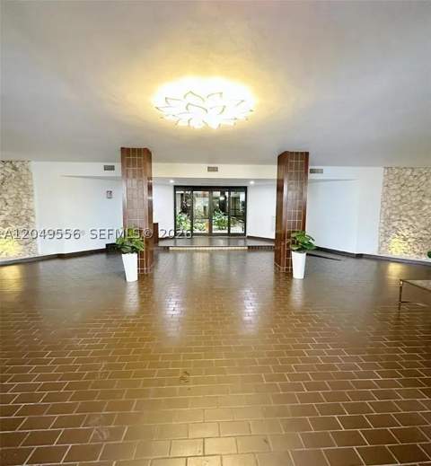 13953 Kendale Lakes Cir 410B, Miami FL - photo 7 of 7