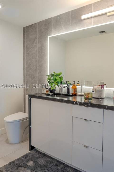 90 SW 3rd St 3703, Miami FL - photo 7 of 34