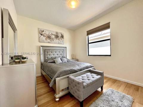 965 NE 193rd Ter, Miami FL - photo 15 of 37