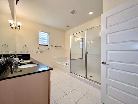 965 NE 193rd Ter, Miami FL - photo 16 of 37