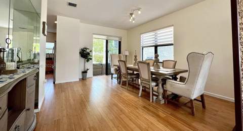 965 NE 193rd Ter, Miami FL - photo 9 of 37