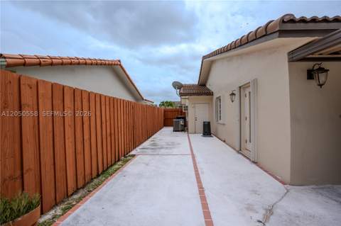 2431 SW 124th Ave, Miami FL - photo 16 of 20