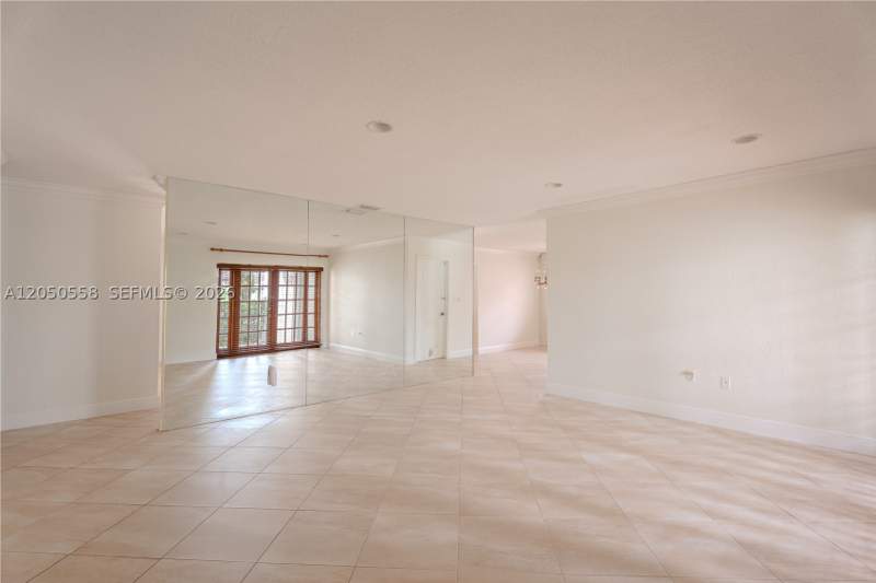 4 bedroom SingleFamilyResidence at 2431 SW 124th Ave, International Gardens Sec, Miami — photo 2