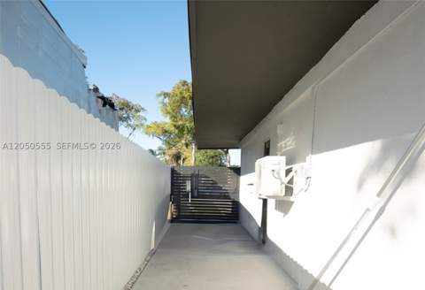 15411 NE 10th Ave, North Miami Beach FL - photo 16 of 18