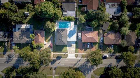 15411 NE 10th Ave, North Miami Beach FL - photo 6 of 18