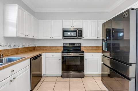 9315 SW 221 Street, Cutler Bay FL - photo 11 of 31