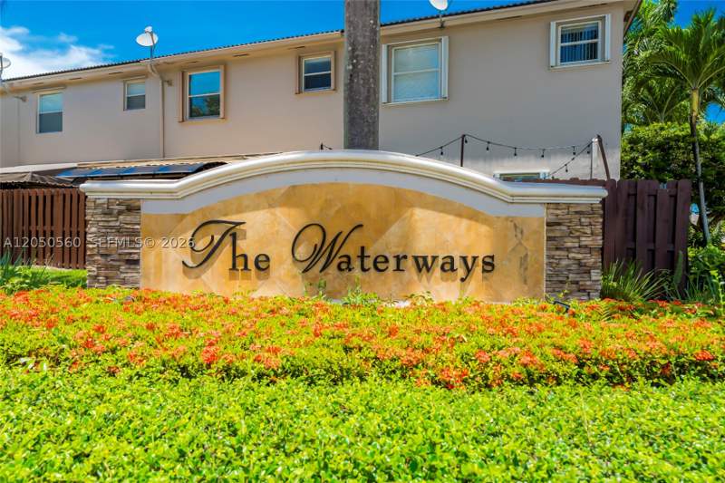 2 bedroom Townhouse at 9315 SW 221 Street, Lakes By The Bay Cee, Cutler Bay — photo 3