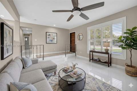 8024 SW 91st Ave, Miami FL - photo 6 of 23