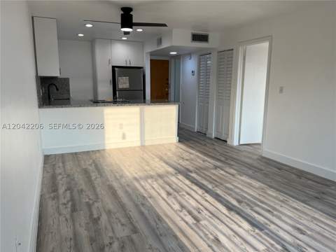 860 NE 78th St 303, Miami FL - photo 18 of 47