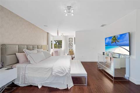 7515 NW 99th Ave, Doral FL - photo 6 of 37