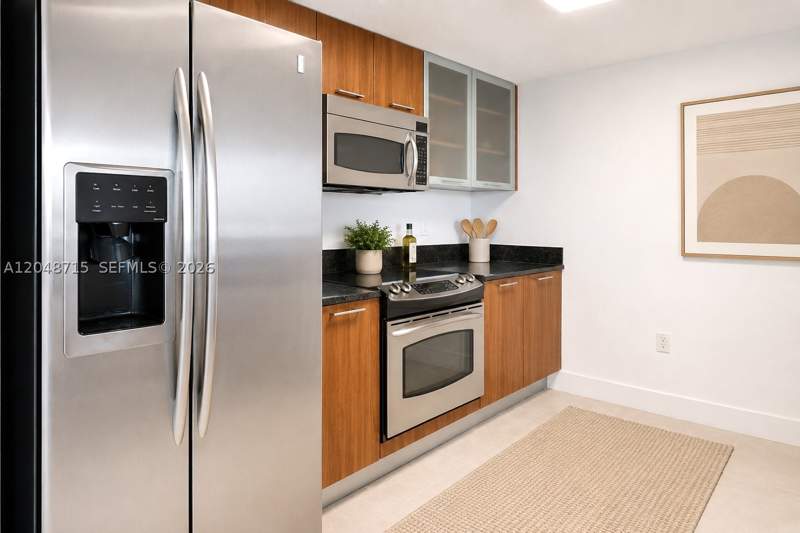 1 bedroom Condominium at 1800 N Bayshore Dr 4102, 1800 Club Condo, Miami — photo 3