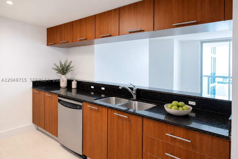 1 bedroom Condominium at 1800 N Bayshore Dr 4102, 1800 Club Condo, Miami — photo 4