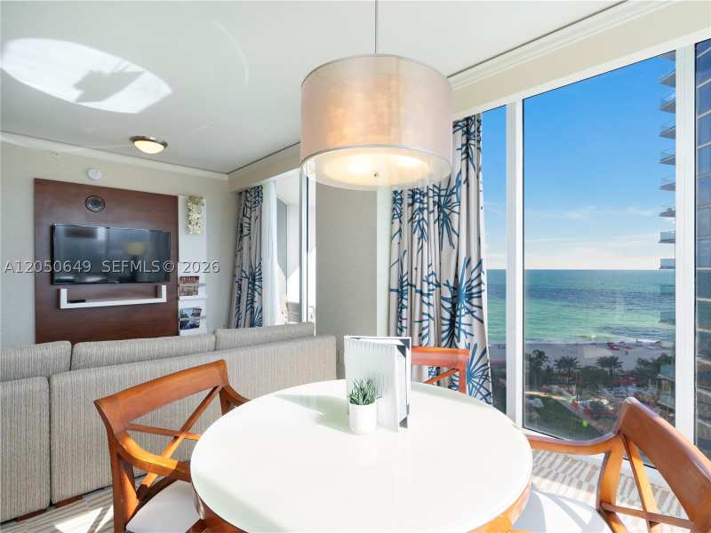 1 bedroom Condominium at 18001 Collins Ave 1814, Trump International Sones, Sunny Isles Beach — photo 1
