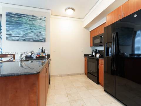 18001 Collins Ave 1814, Sunny Isles Beach FL - photo 16 of 35