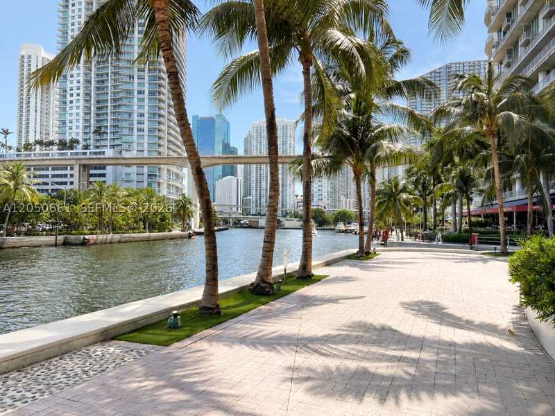 1 bedroom Condominium at 185 SW 7th St 3704, Latitude On The River Con, Miami — photo 1