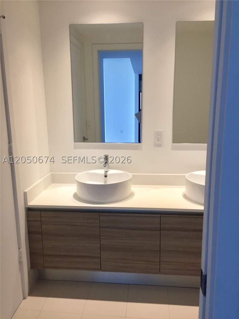 1 bedroom Condominium at 121 NE 34th St 912, 3401 Midtown Condo, Miami — photo 4