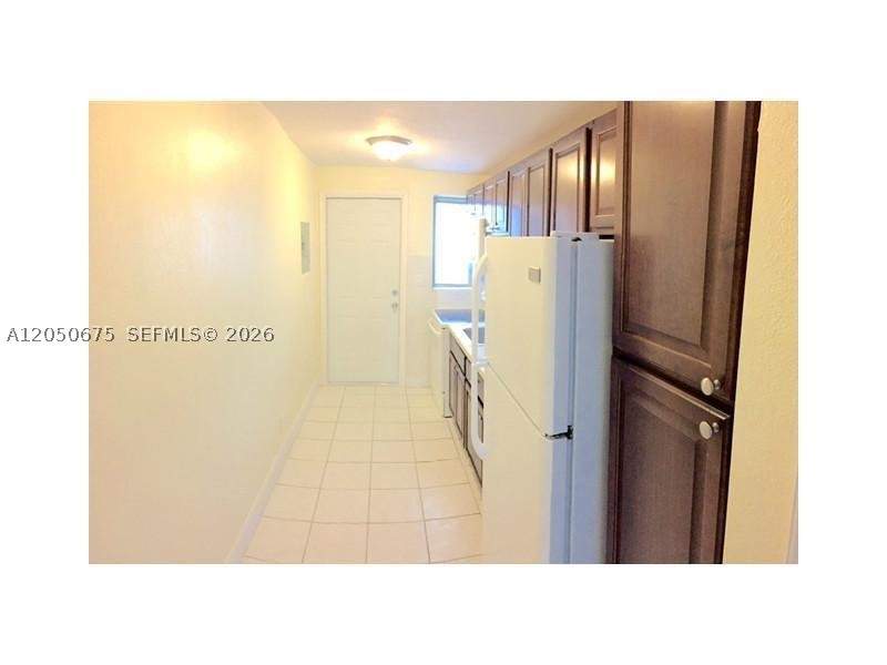1 bedroom Condominium at 1430 NE 170th St 317, Floridian Arms Condo, North Miami Beach — photo 5