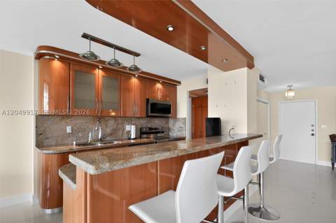 230 174th St 902, Sunny Isles Beach FL - photo 13 of 32