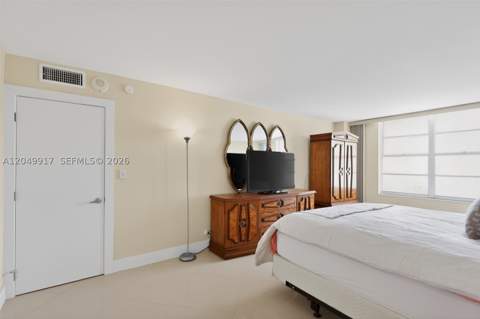 230 174th St 902, Sunny Isles Beach FL - photo 15 of 32