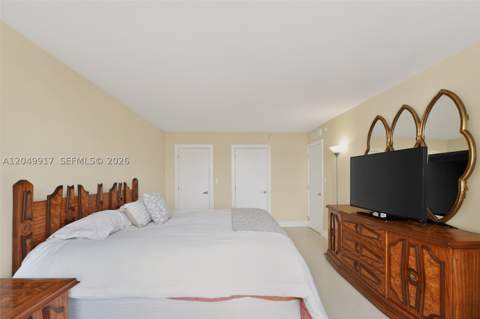 230 174th St 902, Sunny Isles Beach FL - photo 18 of 32