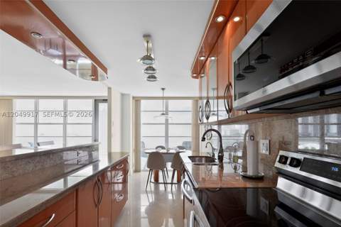 230 174th St 902, Sunny Isles Beach FL - photo 9 of 32