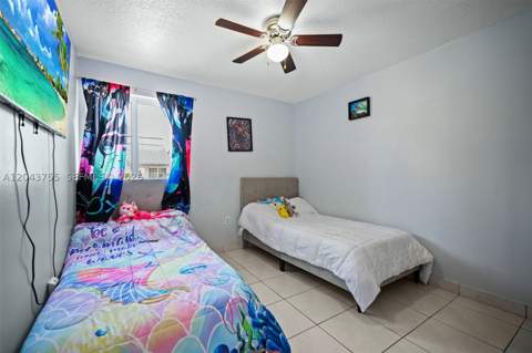 7581 W 29th Way, Hialeah FL - photo 15 of 25