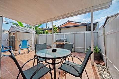 7581 W 29th Way, Hialeah FL - photo 21 of 25